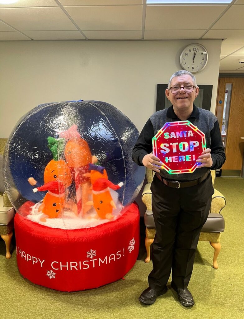 christmas-decorations-the-east-lancashire-masonic-charity